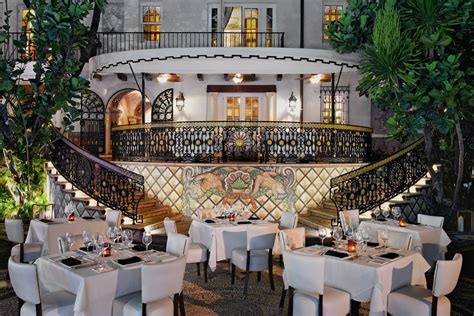 mansion versace restaurant